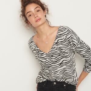 Maeve Taylor Zebra Striped Pullover size small